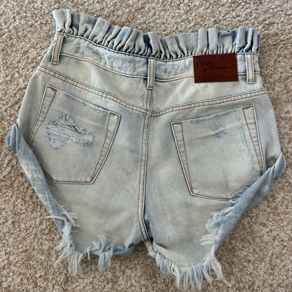 One Teaspoon Le Bandit Ruffle Shorts - Picture 4 of 5